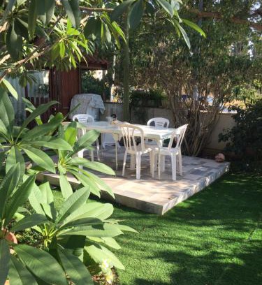 Pardes Hanna Karkur Apartment | Discover the Comfort of בית מרום - Rated 7.8/10