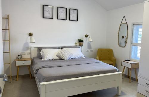 Beit HaShita Apartment | Guest Rated 10/10: בית פלג in בית השיטה Awaits You