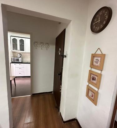 Kiryat Ata Apartment | Short and Long-Term Stays: Family & Pet Friendly Retreat