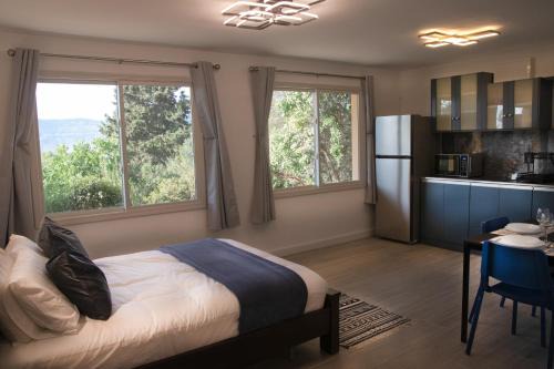 Michmanim Apartment | Cozy Retreat: הבית ליד הבוסתן – Perfect for Couples