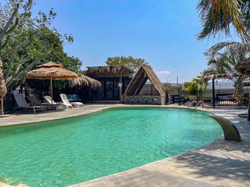 Vered Hagalil Bed & Breakfast | Relaxing Getaway at כלניות בגליל with Jacuzzi & Pool