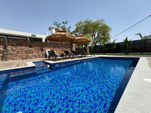 Eilat Villa | Experience LUIS Boutique: Oceanfront Bliss with 9/10 Rating