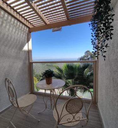 Safed Apartment | Unwind in Safed: Guest Rated 9.8 for Your Getaway