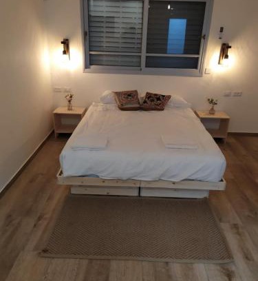 Dimona Apartment | Experience Family-Friendly Stay at מדבריות השחר Hotel
