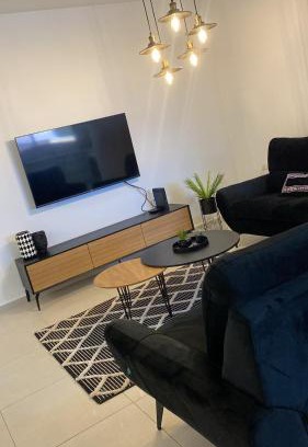 Tiberias Apartment | Unforgettable Stay at מצפור הכנרת - Garden Apartment