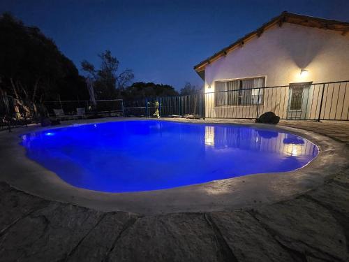 Livnim House | Serene Retreat: 3-Bedroom Apartment with Lake View