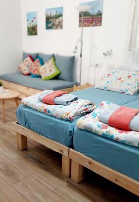 Gesher Apartment | Explore אירוח בבקעה: Pet Friendly Retreat with Breakfast