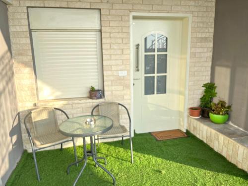 Ein Qiniyye Apartment | Family-Friendly Apartments in Israel with High Guest Ratings