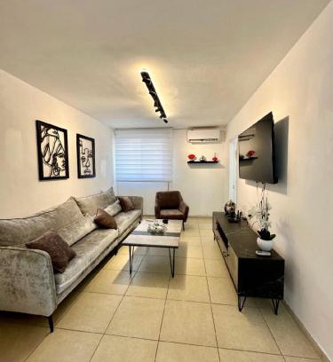 Haifa Apartment | שבטי ישראל - דירת בוטיק