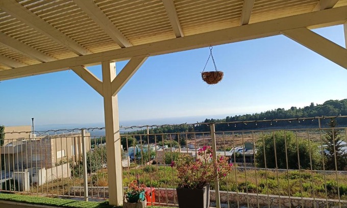 Idmit Villa | Dreamy Retreat by the Sea with Pool & Hot Tub Amenities