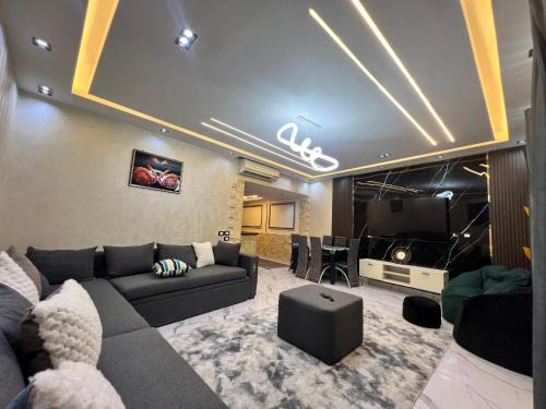 Shurtah al-Dakhlah Ski Chalet | ابراج بورتو السخنه