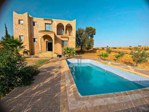 Meskala Villa | استمتع بالإقامة في فيلا أحلامك مع إطلالة المحيط