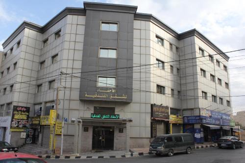 Al Jubeiha Hotel | Comfortable Al Ahfad Hotel Apartments with Breakfast Included