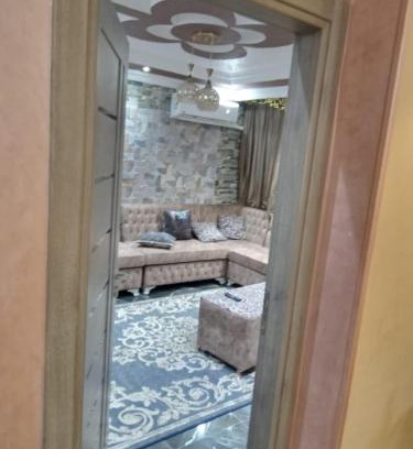 Al Duqqi Apartment | Relaxing Retreat at الدقي with Breakfast & Hot Tub Access