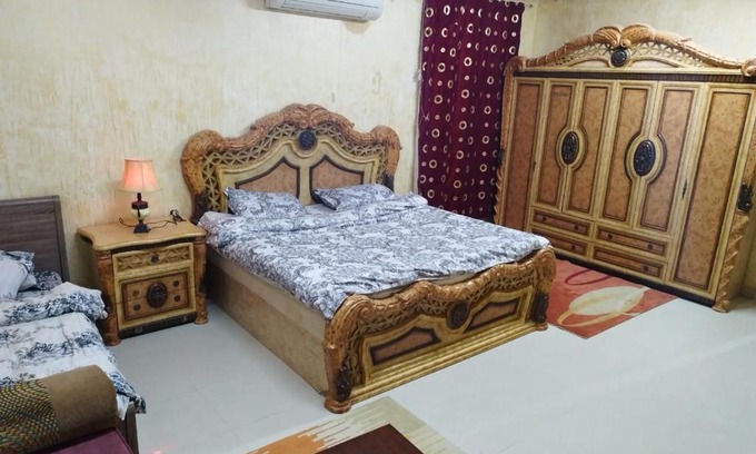 Al Hili Apartment | Discover العين الهيلي مصباح بيت 8: Pet-Friendly Retreat