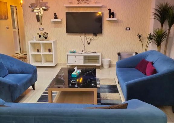 Ain Schams Apartment | Discover المهندسين القاهرة – 4-Star Accessibility Awaits