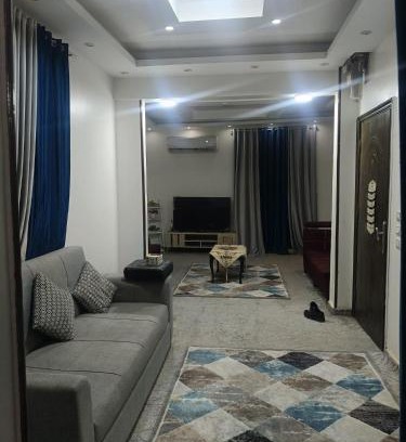 Helwan Apartment | بفضل الله شقه فندقيه مكيفه ونت وحارس عقار تري النيل