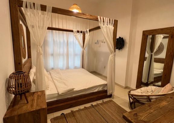 Qurm Ski Chalet | Enjoy a Relaxing Getaway at جاكوزي شاليه with Pool & Hot Tub