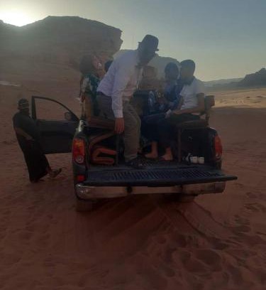 Wadi Rum Resort | Explore Wadi Rum with Family-Friendly Jeep Tours