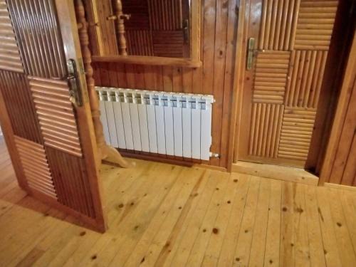Ifrane House | Experience Relaxation at حاتم للعقارات افران المغرب with Hot Tub