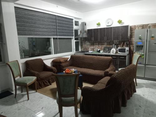 Bethlehem House | Discover بيت ضيافة حنضلة: Highly Rated & Family Friendly