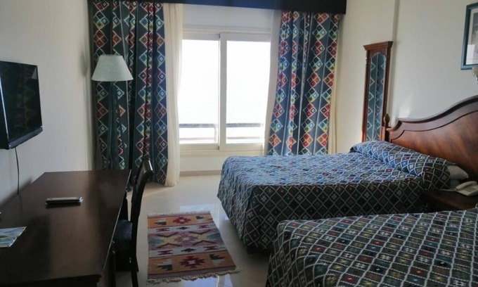 Bouvet Island Apartment | Discover Family-Friendly Stay in حى النخيل راس البر