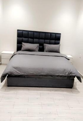 Al Kura Apartment | Relax at حي النور with Pool & Family-Friendly Features