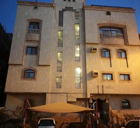 Medina Apartment | Discover دار اليقين: Family-Friendly Stay with Hot Tub