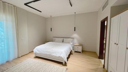 Bay La Sun Apartment | Family Suites at Rotana Marina with Pool & High Ratings