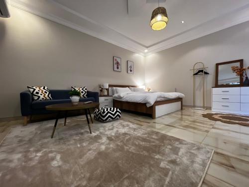 Ha'il Apartment | Modern Suite with Smart Check-In & Pet-Friendly Amenities
