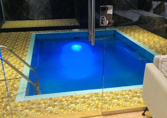 Khamis Mushait Apartment | Experience the Comfort of شاليهات الامازون with Private Pools