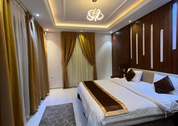 Muhayil House | Family-Friendly شاليهات وريفا with Pool & Breakfast Included