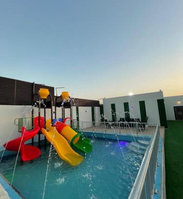 Medina Ski Chalet | Relaxing Retreat at شاليه درة العاقول with Pool Access
