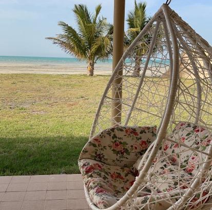 Al Gharbia Ski Chalet | Beautiful Beachfront Chalet in Abu Dhabi, UAE