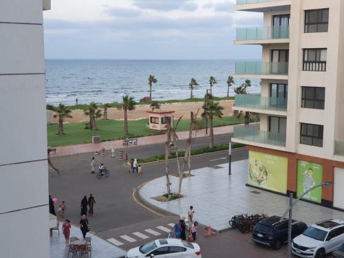 Al-Manasrah Apartment | Cozy Oceanfront Chalet in Port Said with Private Pool