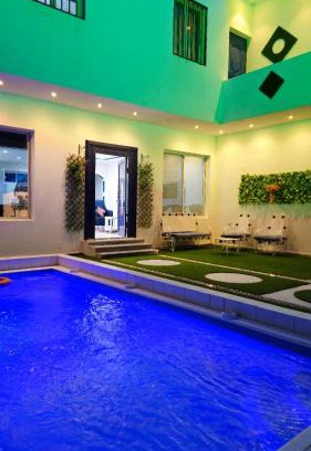 Rayyis Ski Chalet | Discover شاليه لارا: Family-Friendly Retreat with Pool
