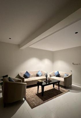 Al Kharj Apartment | Modern Apartment with Independent Entry and Child-Friendly Space