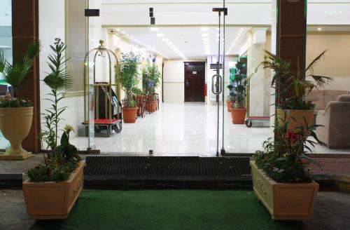 Al Hofuf Hotel | Discover Lyna Homes: Family-Friendly Serviced Apartments