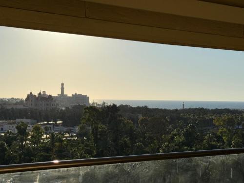 Al-Muntazah Apartment | شقة فاخرة ثلاث غرف فيو المنتزة و البحر مكيفة مع دخول الشاطئ مجانا