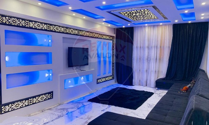 Bab Sharqi Apartment | Elegant Sea View Apartment with Hot Tub & Breakfast Included