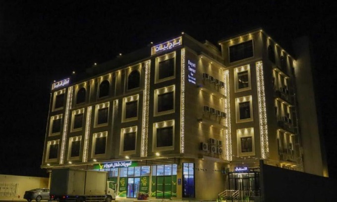 Jizan Hotel | Discover برج بيات: Eco-Friendly Getaway with Hot Tub