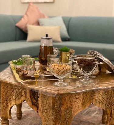Hera Street Apartment | Discover بيت العز: Guest Rated 9.7, Family Friendly Stay