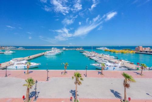 As-Salam Apartment | Family-Friendly Apartment at Marina Hurghada - Book Now!