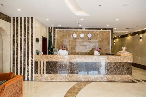 Al-Hamadaniyah Apartment | Comfortable Farha International Residential Units with Breakfast
