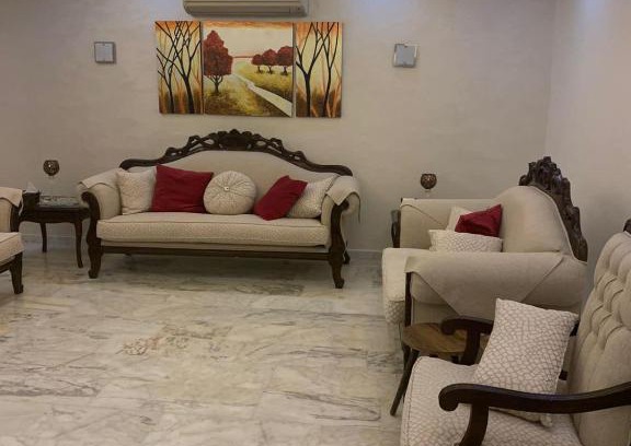 Suwailih Apartment | Discover Family-Friendly Relaxation at رجم عميش عمان