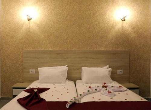 Houmt Souk Hotel | Discover فندق المزوار: Pet-Friendly Family Retreat