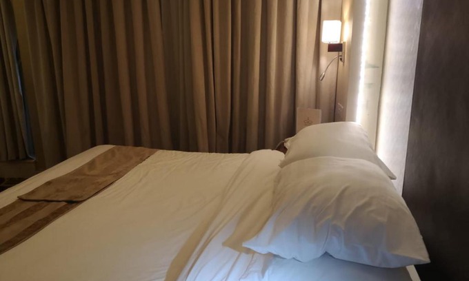 Mecca Hotel | Discover Comfort at Tahseen Azizia Hotel with Great Amenities