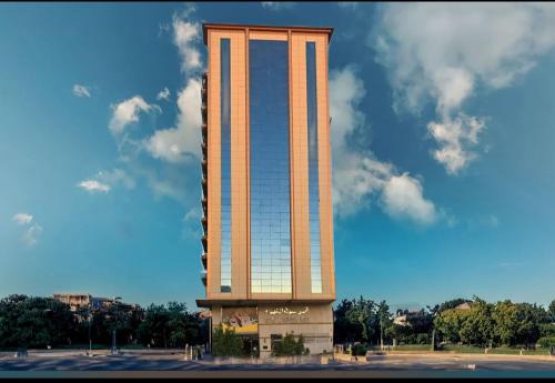Ash Shuhada Hotel | Explore فندق سيوف الشهداء: Family-Friendly Comfort Awaits