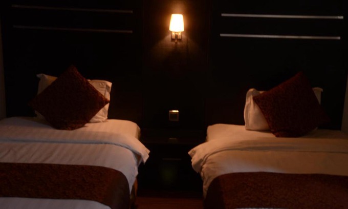 Buraydah Apartment | Discover Vision 2: Family-Friendly Stay with Breakfast Included