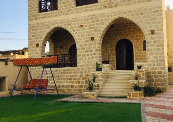 Tunis Village Villa | Experience Comfort at فيلا جنة تونس with Pool & Hot Tub